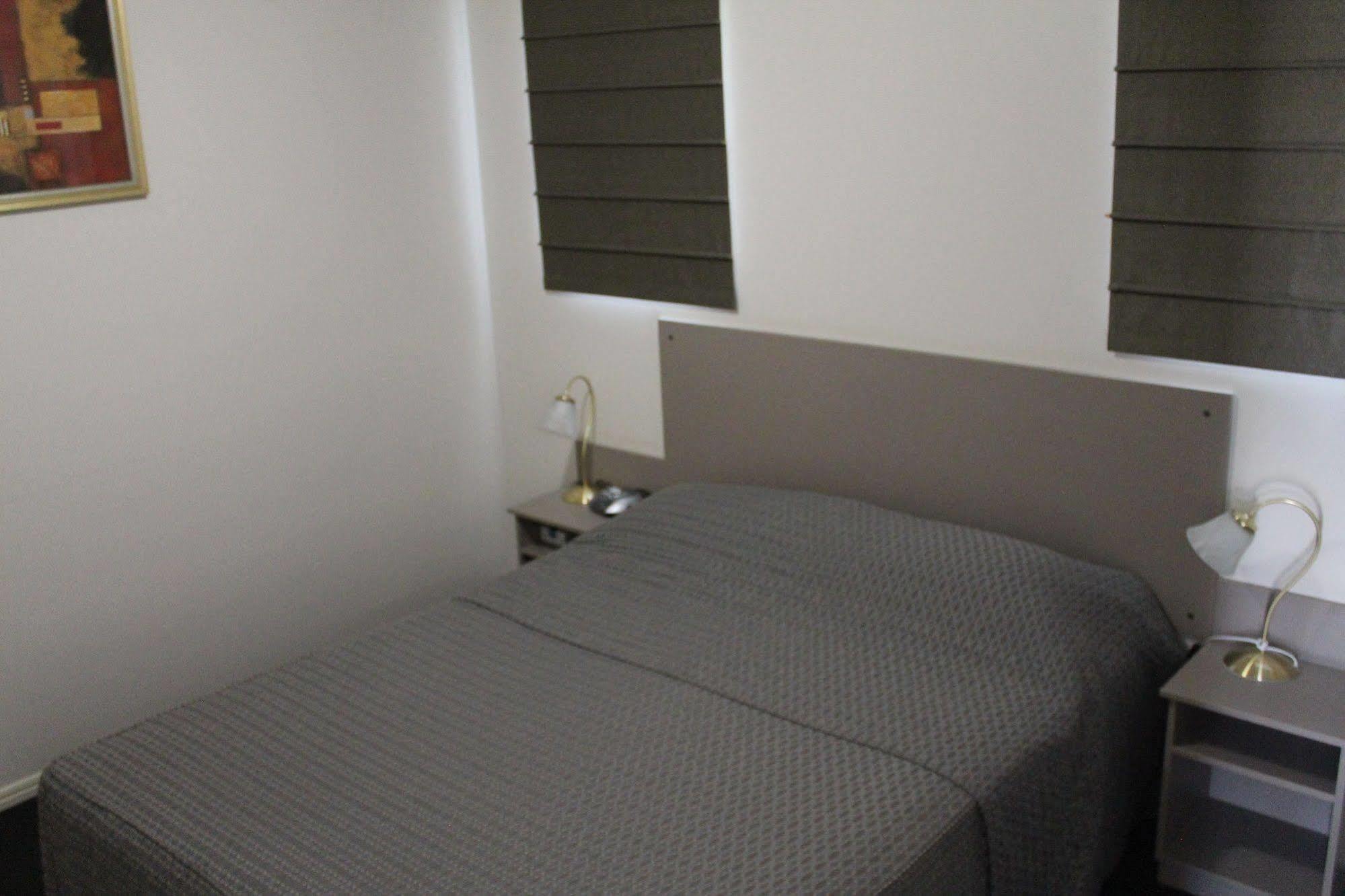 Blackwater Motor Inn Екстер'єр фото